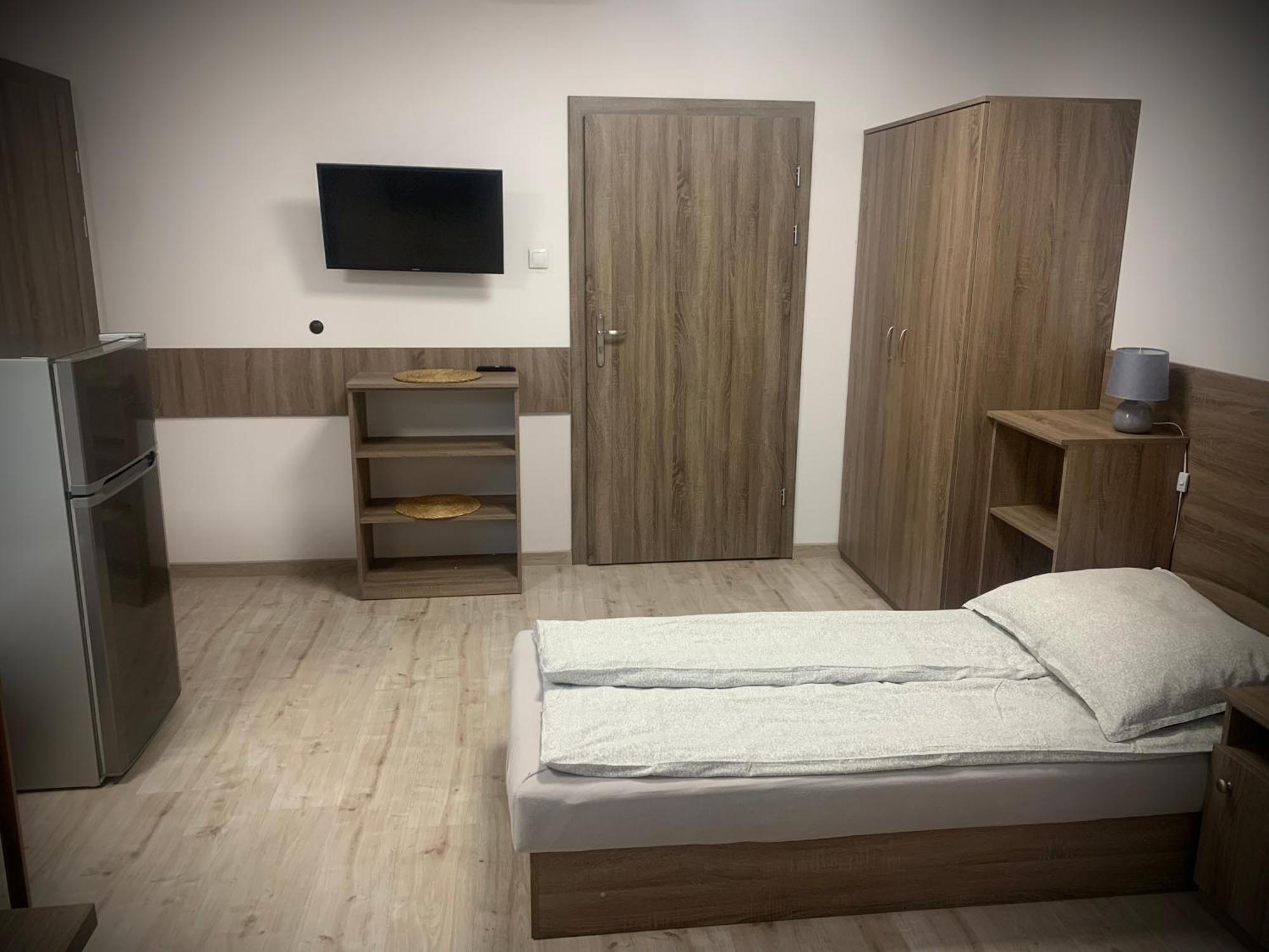 Hostel Sportowa Plonsk Bilik gambar